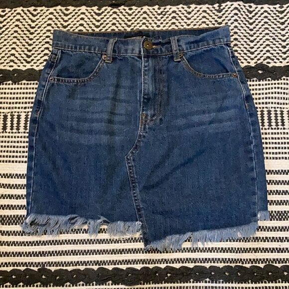 Forever 21 Jean Skirt Size 27 - Picture 1 of 3